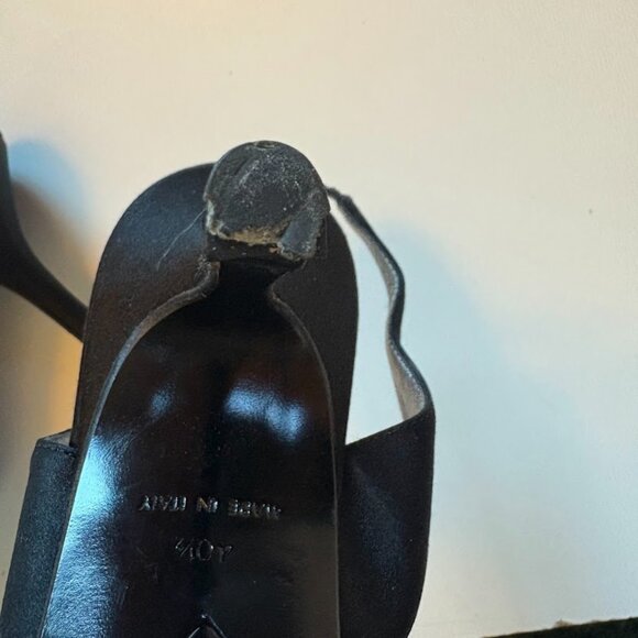 Chanel Iconic "CC" Black Mesh Sling Back Heel Luxury - Picture 9 of 15